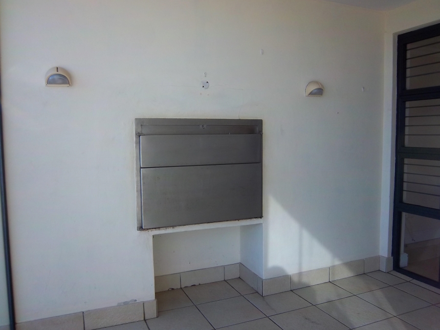 To Let 2 Bedroom Property for Rent in Strand North Western Cape